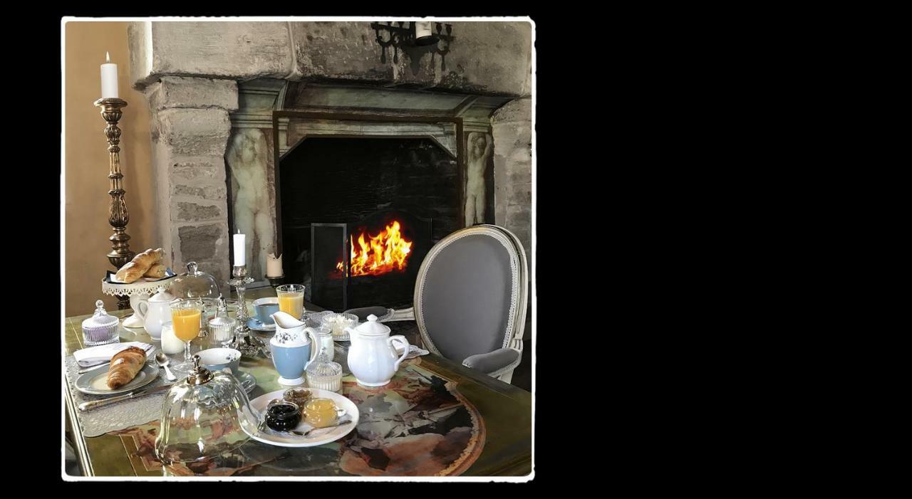 Manoir De Livet Bed & Breakfast Saint-Germain-de-Livet ภายนอก รูปภาพ
